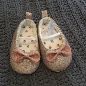 0-3 size. Sparkling. Rose gold